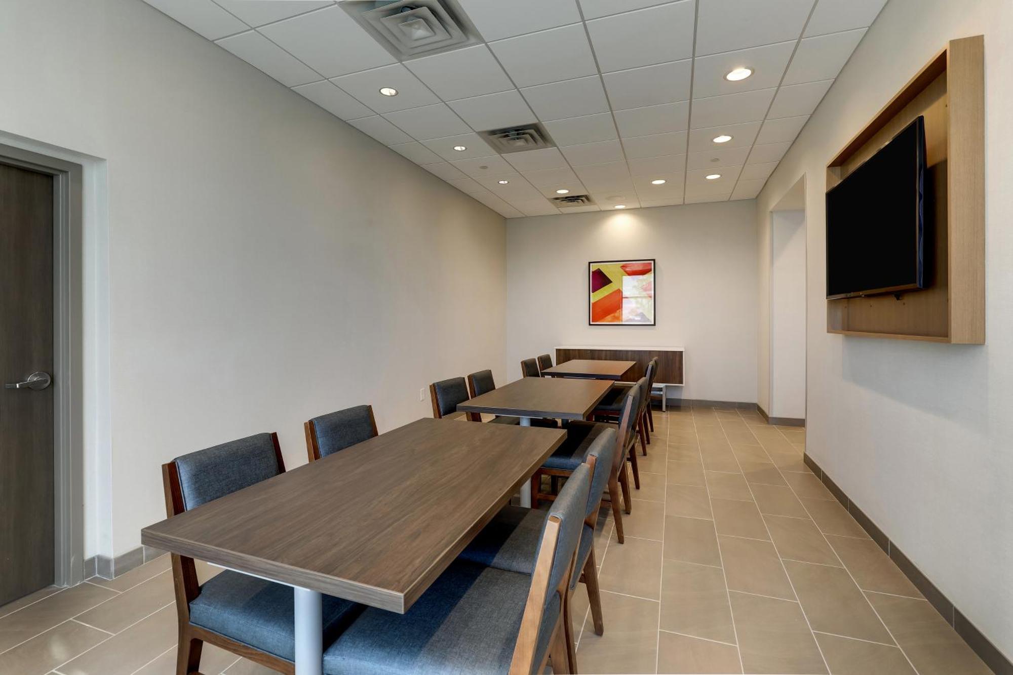 Holiday Inn Express Holly Springs - Raleigh Area By Ihg Exterior photo